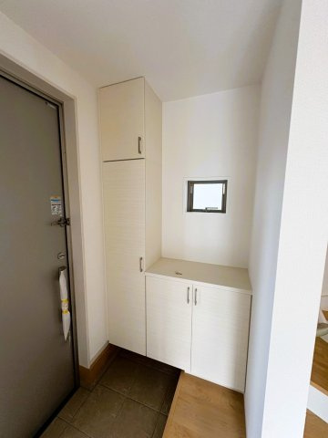 鶏冠井町沢ノ東の玄関