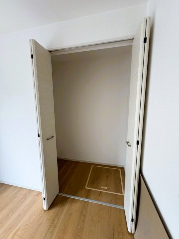 鶏冠井町沢ノ東の収納