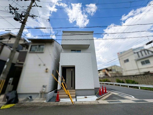 鶏冠井町沢ノ東の外観