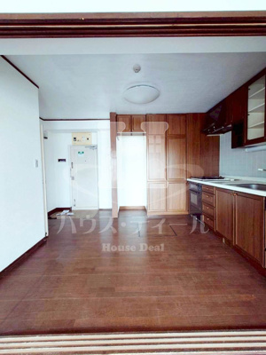 【居間・リビング】 | わらびユーアイハイツ | ゆったりとしたリビングです