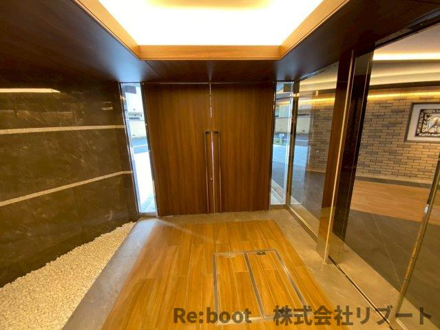 Alivis船橋Eastのエントランス