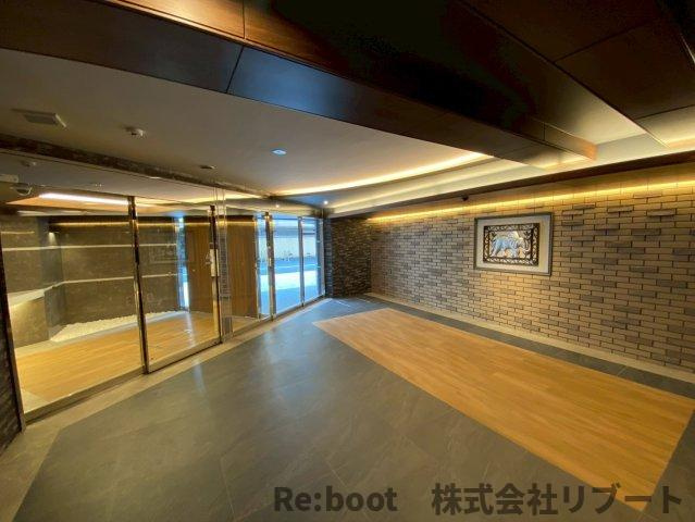 Alivis船橋Eastのロビー