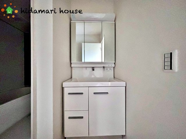 上尾市上10期　新築戸建　グレイス01の独立洗面台