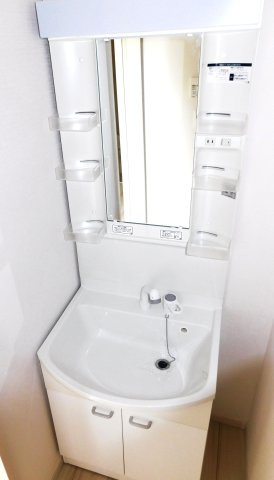 メルディア北加平の浴室