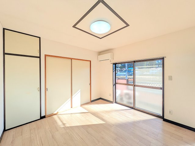 プルミエールBの居間・リビング