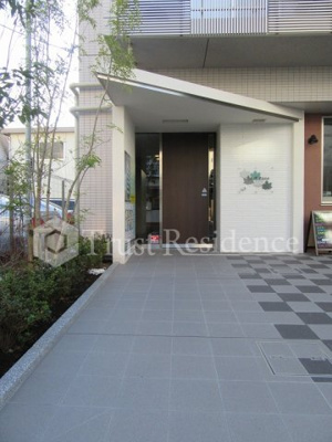 【エントランス】 | ル・プラターヌ