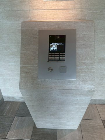 豊見城市字豊見城の中古マンションの防犯設備|防犯カメラ＆TVモニター付きインターフォンで防犯対策も◎