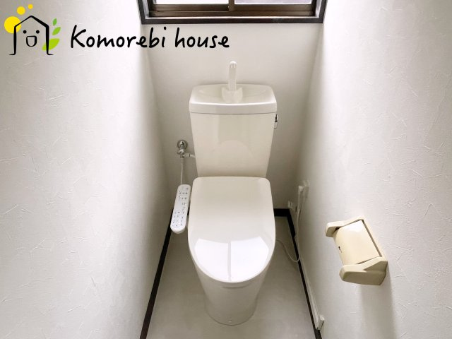 鴻巣市宮前　中古一戸建てのトイレ|ゆったりとした空間のトイレです