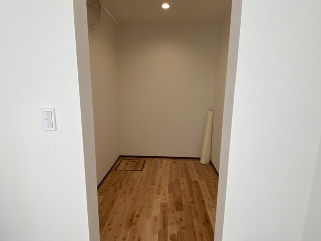 西条市福武甲　中古住宅の収納