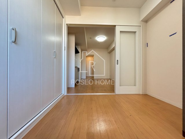 トモ南堀江の居間・リビング