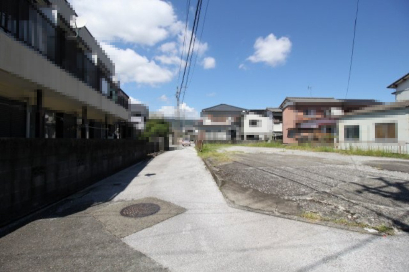 福井東町　建築条件付き　北棟　売土地（全2区画）の前面道路含む現地写真