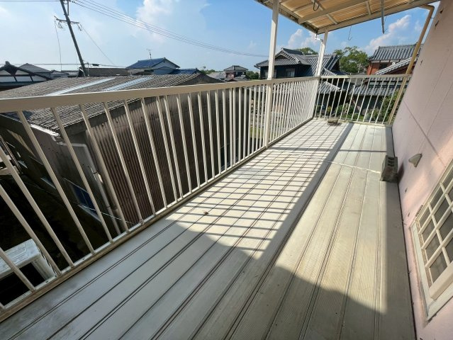 【バルコニー】 | ファミールHIRO C | 毎日がちょっと気持ちいい、風通しのいい暮らし