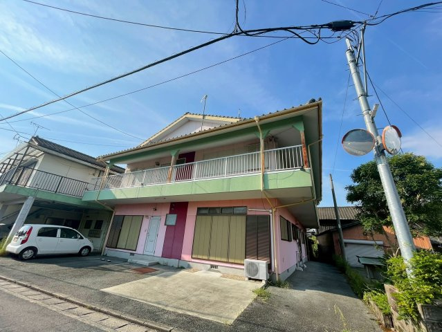 【外観】 | ファミールHIRO C | 一度みたら忘れられない、この佇まい