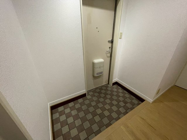 【玄関】 | ファミールHIRO C | はじまりとおわりとを彩る、わが家の顔