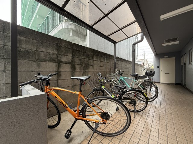 ハイム長井のエントランス