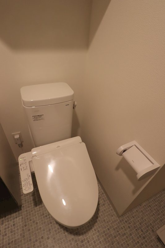 GENOVIA三郷駅前のトイレ|コンパクトで使いやすいトイレです