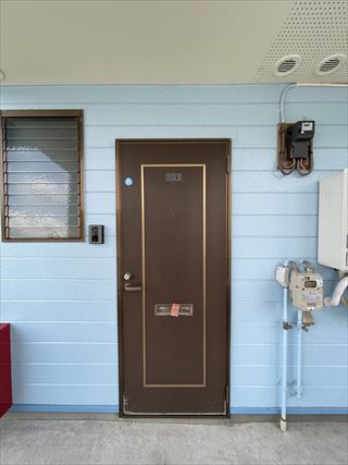 リバーサイド関根の玄関|きれいな玄関です