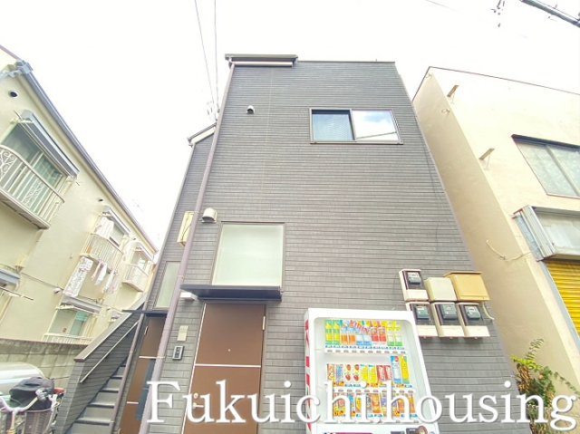 Ｃｉｐｒｅｓｓｏの外観