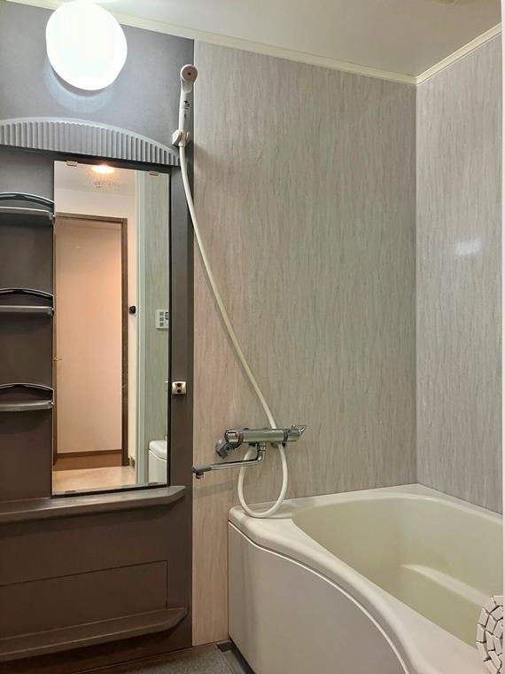 コスモパーク戸田弐番館の浴室