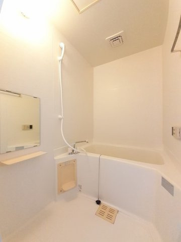 レジデンス　リオンの浴室