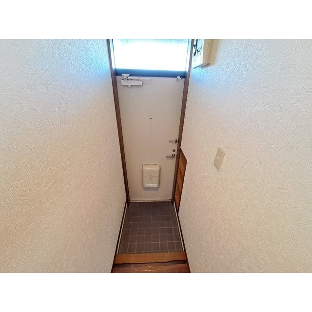 ジャストハイツBの玄関