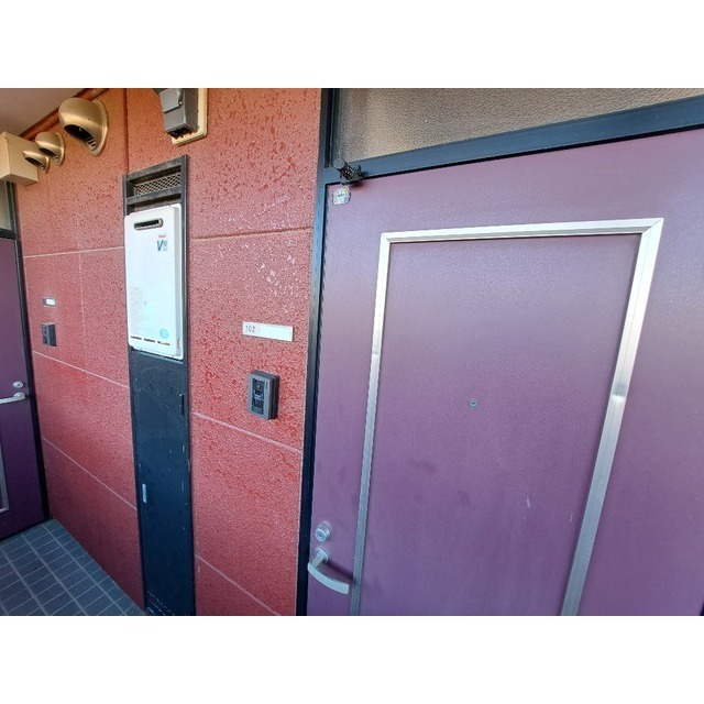 ジャストハイツBの玄関