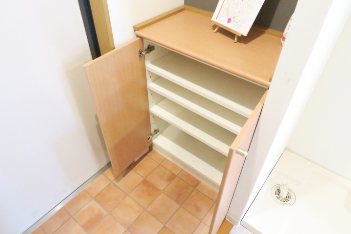 アクシーズⅦの玄関|★玄関にシューズボックスを設置しています。★