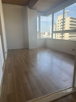 堀冬木ビルの内装