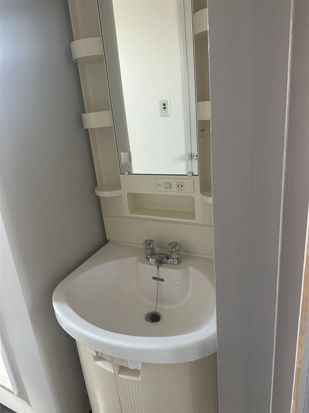 堀冬木ビルの独立洗面台