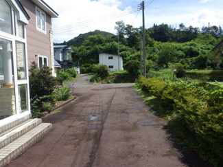 【前面道路含む現地写真】 | 大館市外川原中代・中古住宅