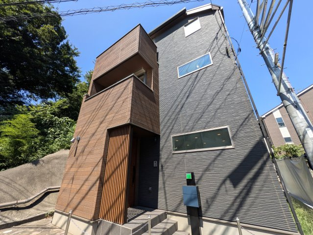 住林の注文住宅な【緑区鴨居町】中古戸建