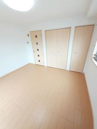 ブライト　ツリー　ＫＯＵの居間・リビング