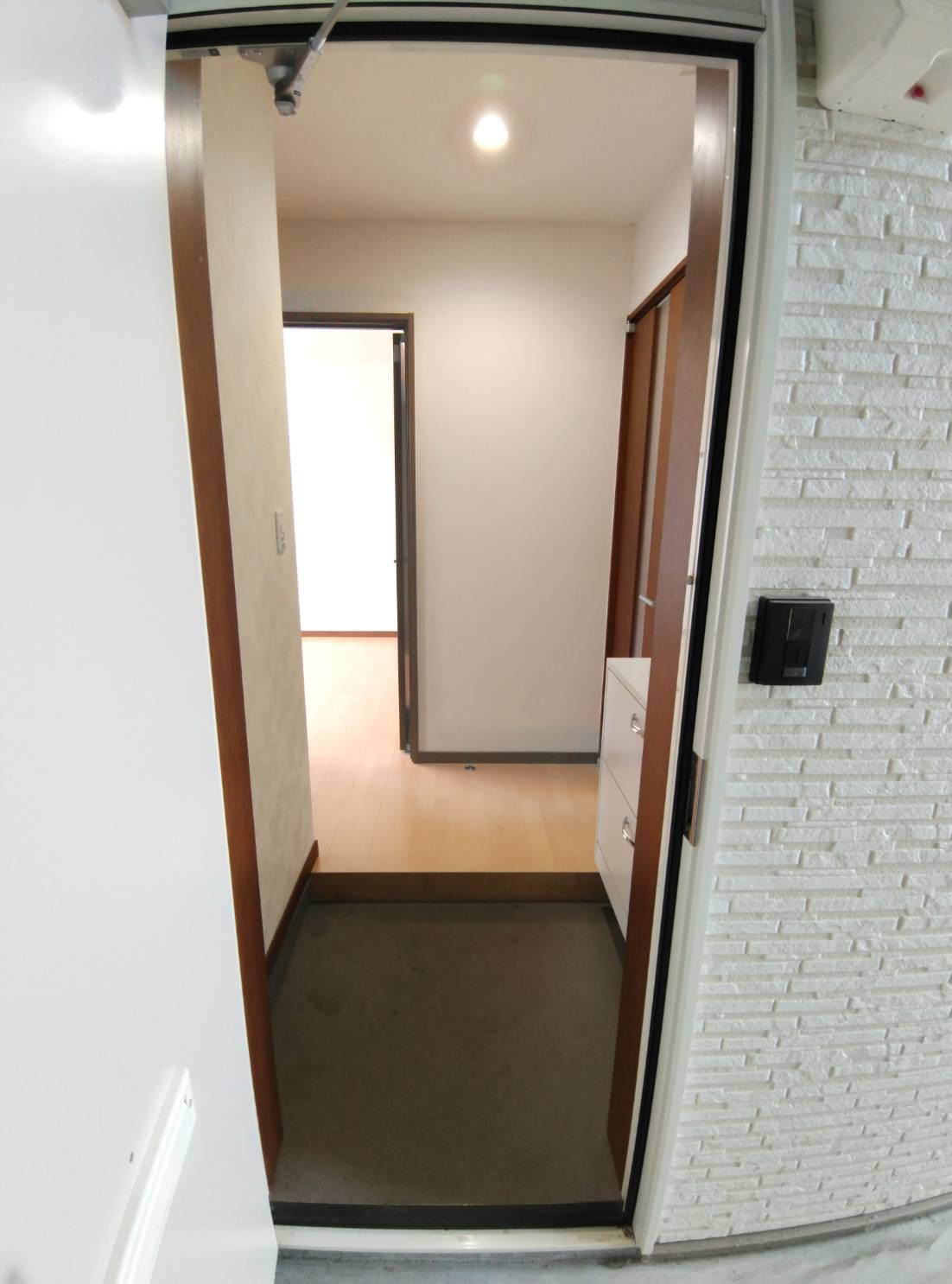 サクセスステラの玄関