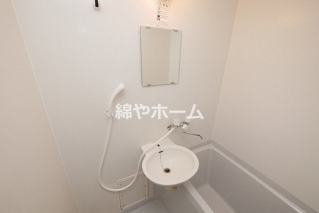 インターナショナル玉造の洗面所|洗面所です