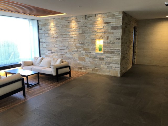 グランディレジデンス和歌山三木町のエントランス