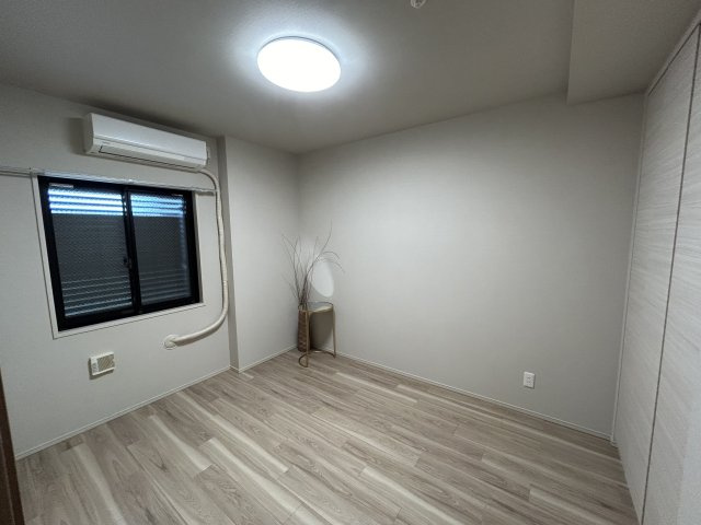 グランディレジデンス和歌山三木町の洋室