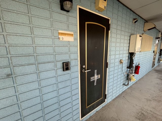 サキズハイダウェイの玄関