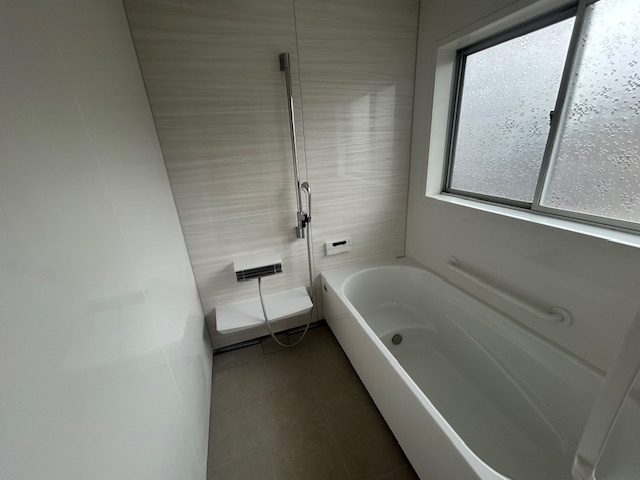 下関市壇之浦町の浴室