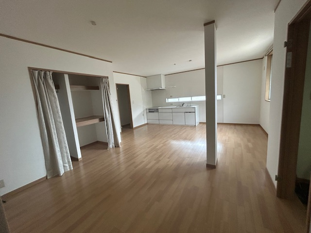 下関市壇之浦町の居間・リビング