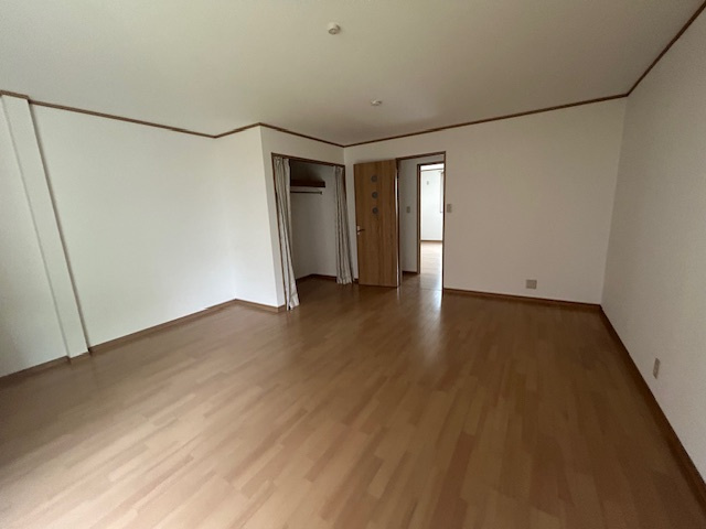 下関市壇之浦町の居間・リビング