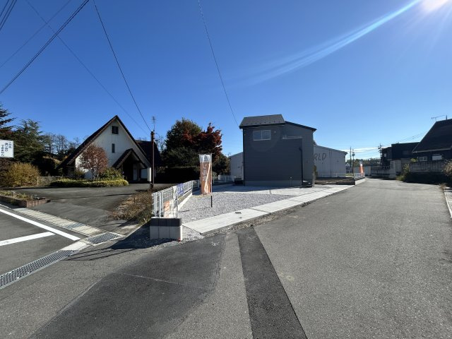 新築　前橋市大胡町第２　Livele Garden.S　1号棟　の前面道路含む現地写真|現地写真　南西側接道幅員約5ｍ