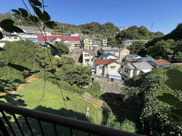 東丸山町貸家の展望