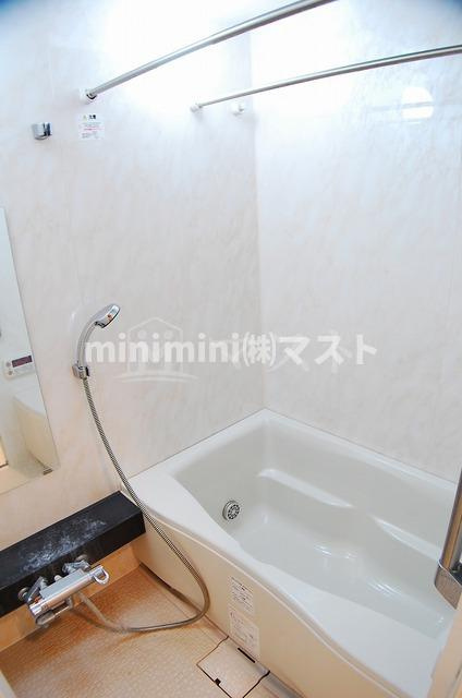 エルセレーノ上本町レジデンスの浴室|別号室参考写真
