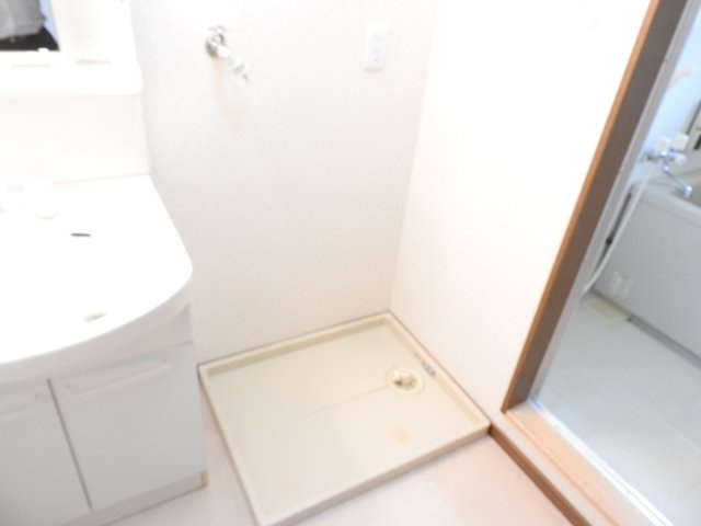 アーブルセゾンの洗面所|室内洗濯機置き場