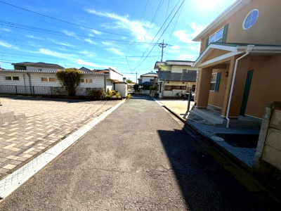 【前面道路含む現地写真】 | 高崎市足門町　中古戸建