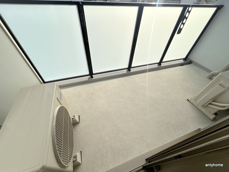 スプランディッドライズ新大阪ノース　仲介手数料無料のバルコニー