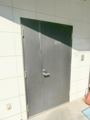 ヴェルステージ蒲田駅前のその他共用部分|曜日時間関係なくゴミ出し可能な敷地内ゴミ捨て場