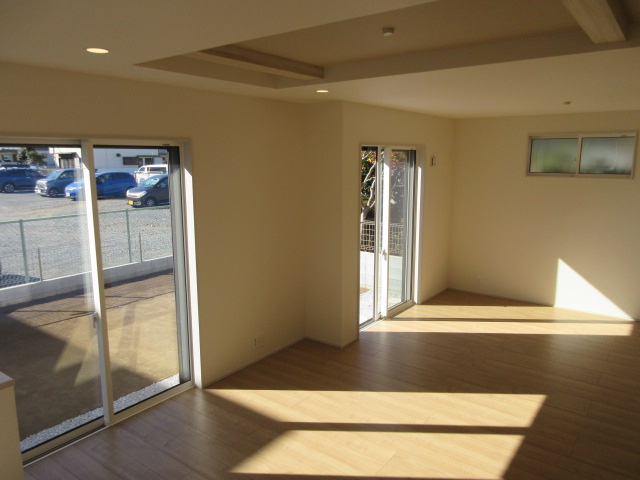 【仲介手数料無料】新築戸建　深谷市東方町4-18-3（全1棟）の前面道路含む現地写真