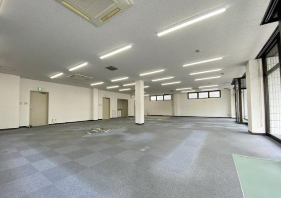 栗東市小柿６丁目の店舗事務所の内装