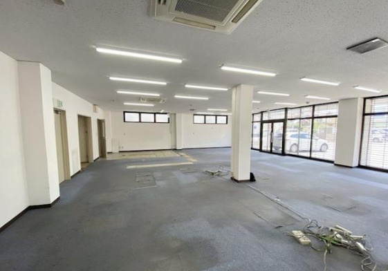 栗東市小柿６丁目の店舗事務所の内装